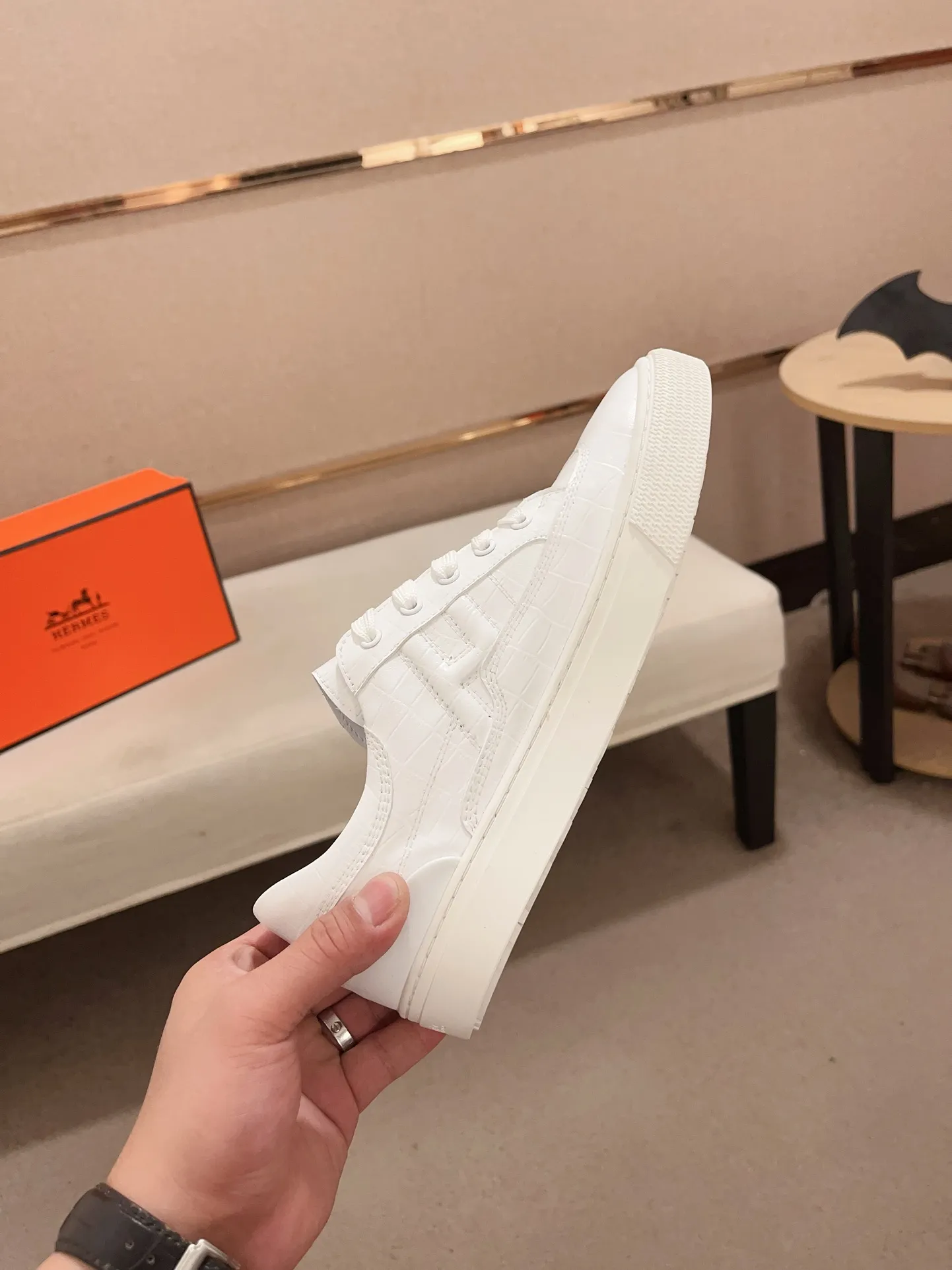 Men's clothing and shoes💰: 400💰《HERMES》【Classic Original Version】Hermès; Top 🔝 Purchasing Agency 🔍🔍Men's latest 🇺🇸 counter sales simultaneously, original ▲▲cowhide imported from Italy ▲▲Exquisite workmanship (Italian 🇮🇹Imported water-dyed 🐂cowhide lining) sole: original sole provided by the original factory, ⚠️exclusive double-layer activity·TPR·rubber·combined molded outsole; Code number: 38-44 (45/46 can be customized, non-refundable)